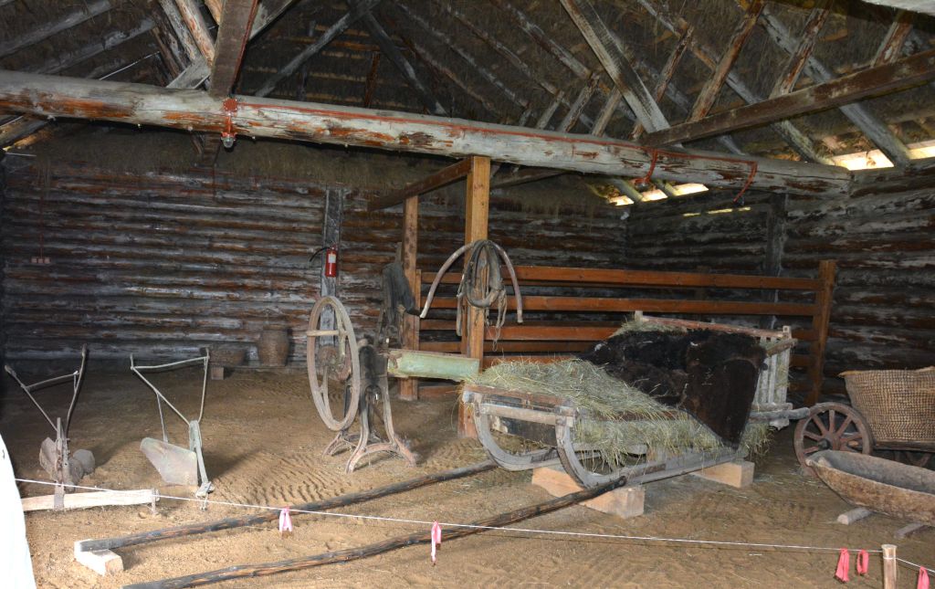 Zaosie-Wnętrze stodoły